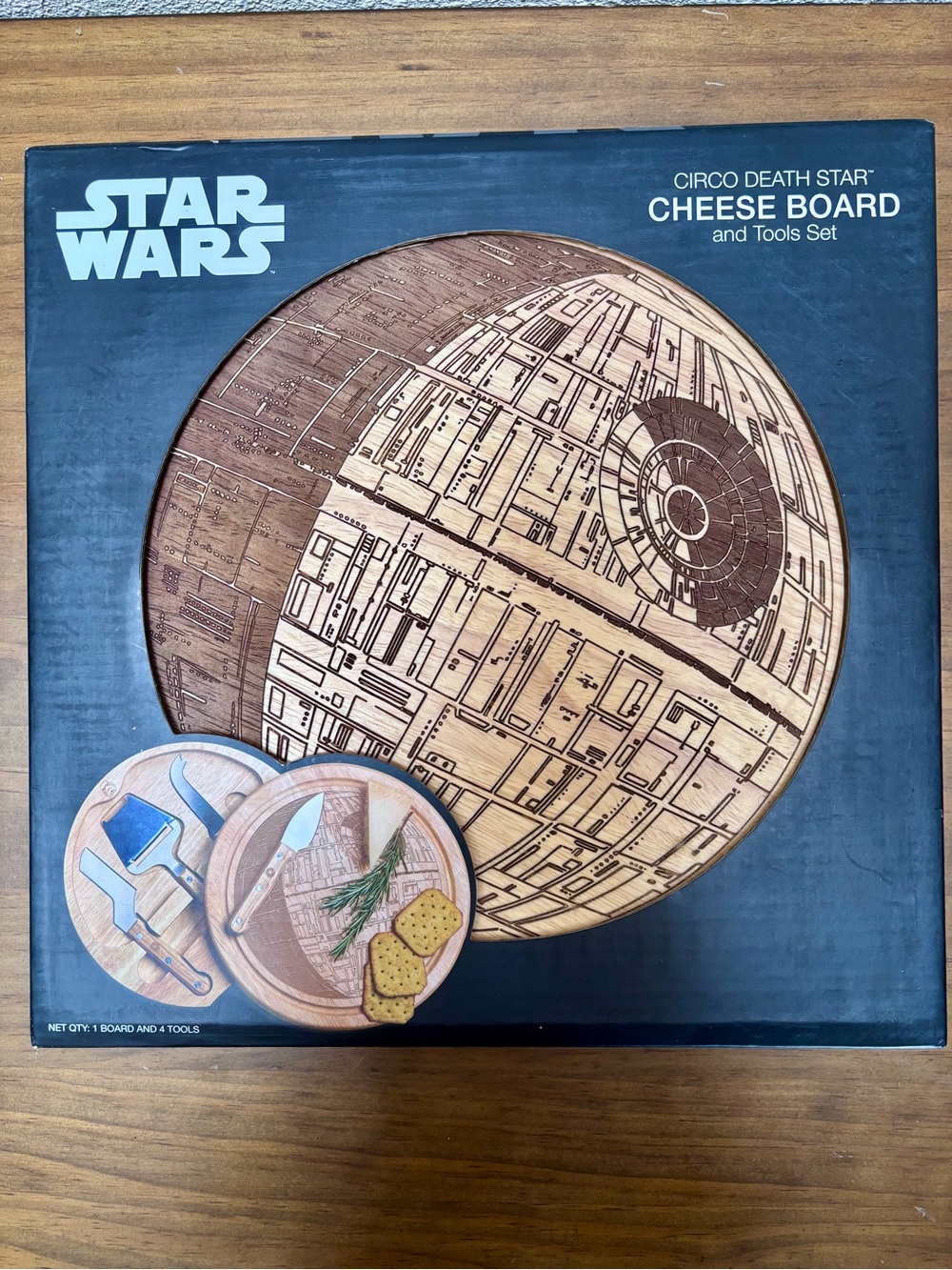 Star Wars Death Star Wooden Cheese Board Set - Brown